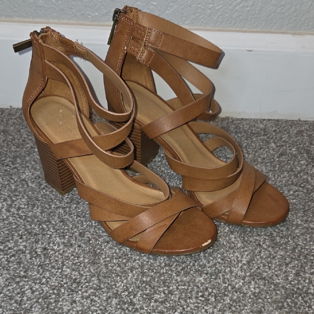 Elegant Tan Strappy Women's Heels